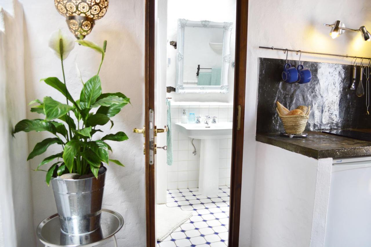Stylish Getaway With Secluded Patio In Lava Finca Uga Ngoại thất bức ảnh